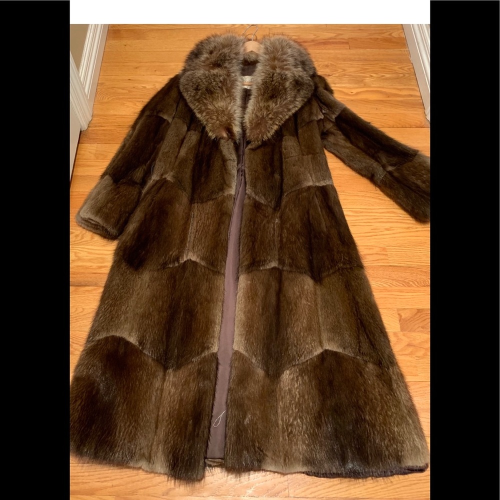 Vintage Women’s Fur Coat